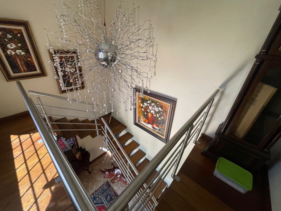 5 Bedroom Property for Sale in Christiana North West